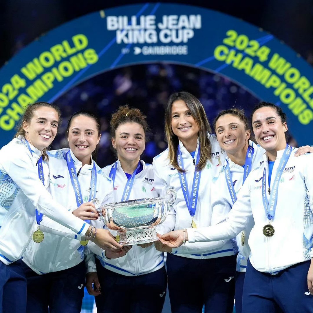 关于意大利队表现出色，成功晋级的信息