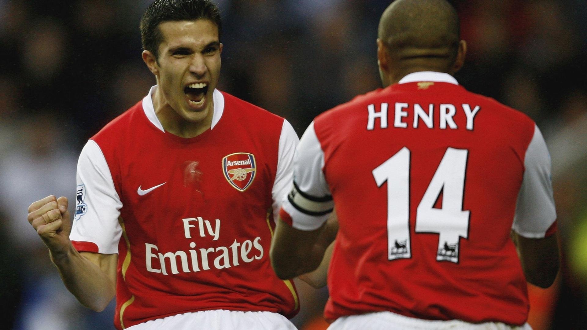 英超与欧冠的双重奏，拉什福德连续得分拉开差距，曼城打穿亚特兰大展现统治力